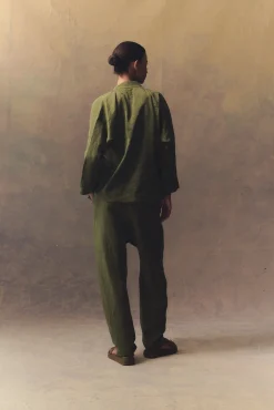 Ama, green linen and silk pants