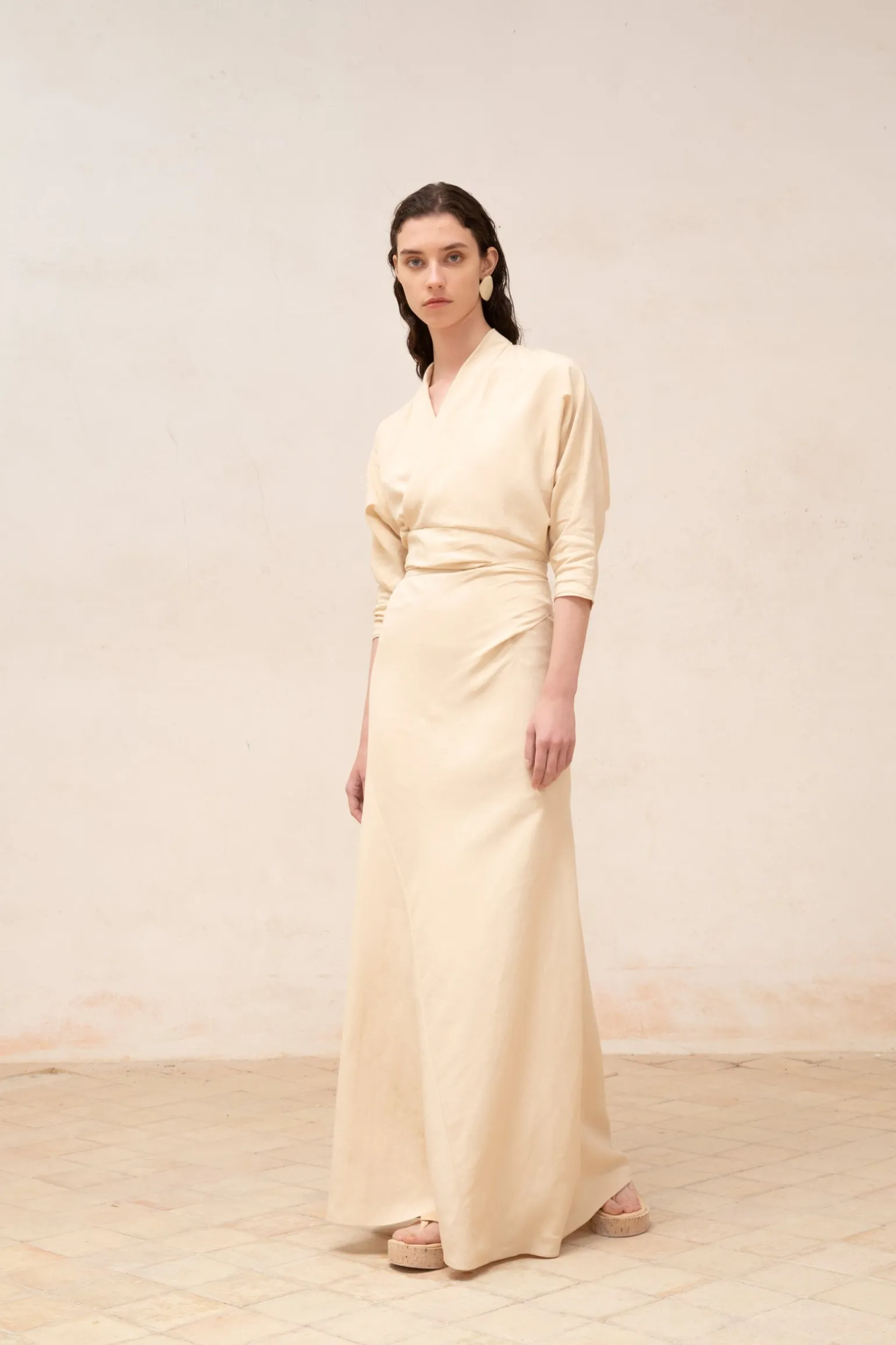 Amelia, long beige linen and silk dress