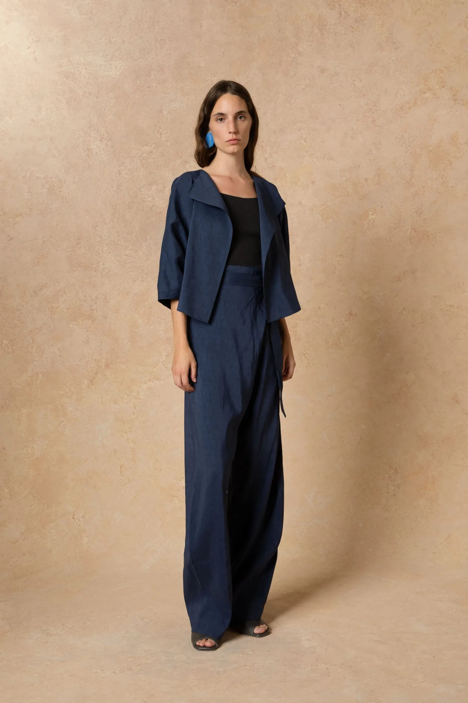 Arco, jacket in deep blue linen and cupro