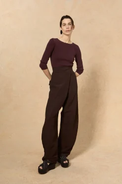 Arco, pants in burgundy linen and cupro