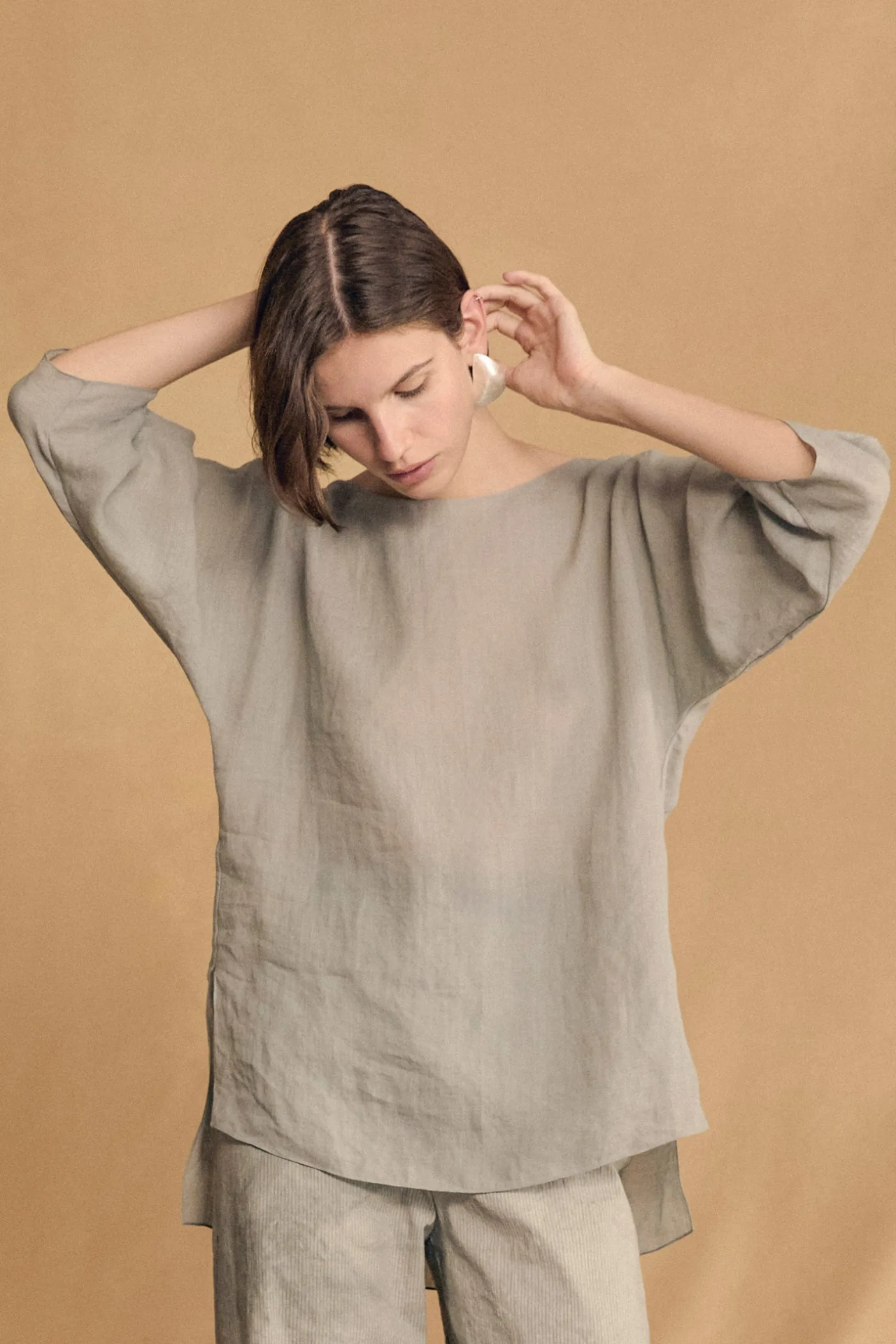 Arena, ocean green ramie top