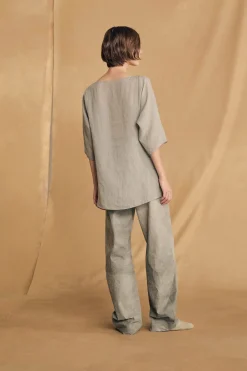 Arena, ocean green ramie top