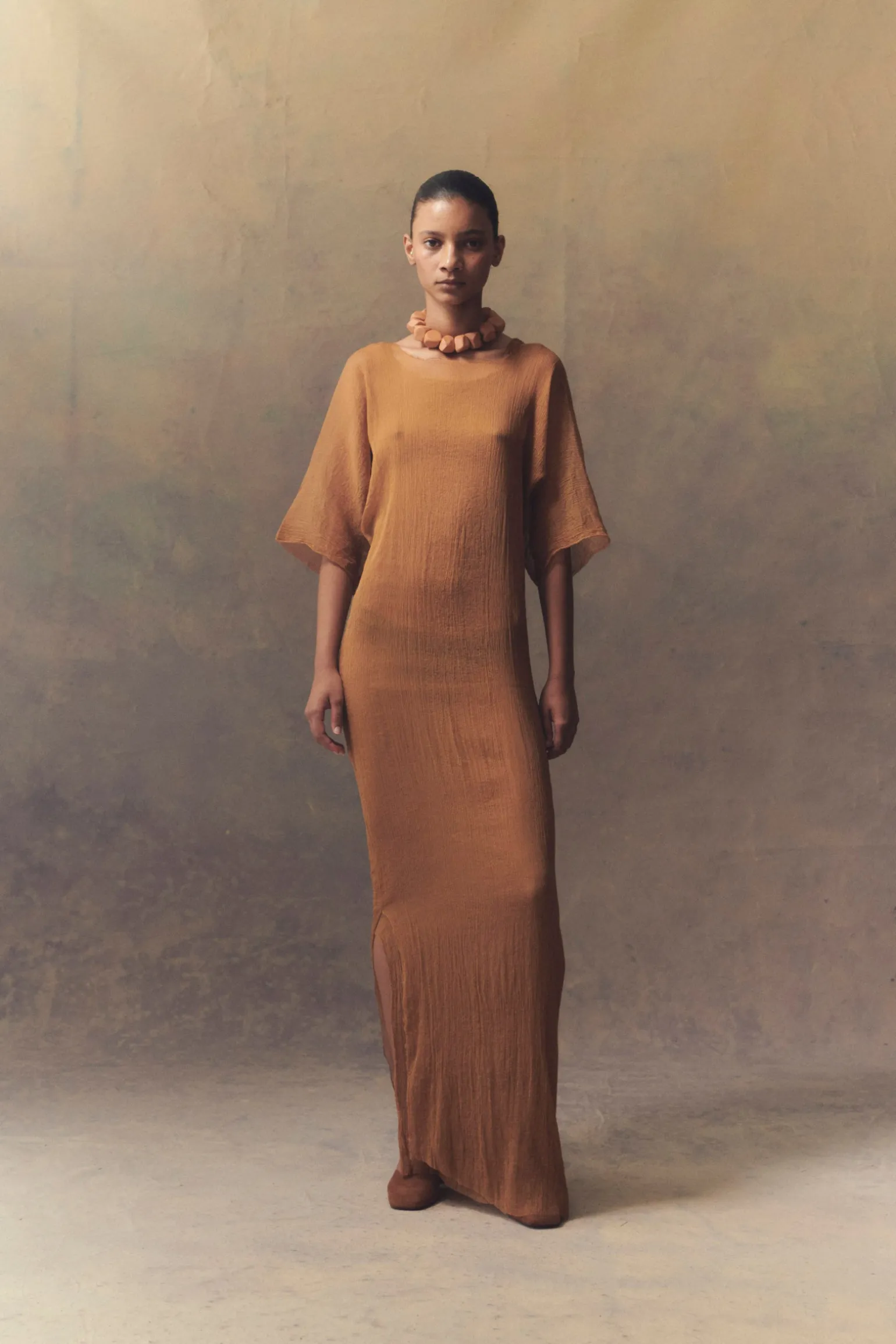 Aurora, long dress in bronze silk bambula