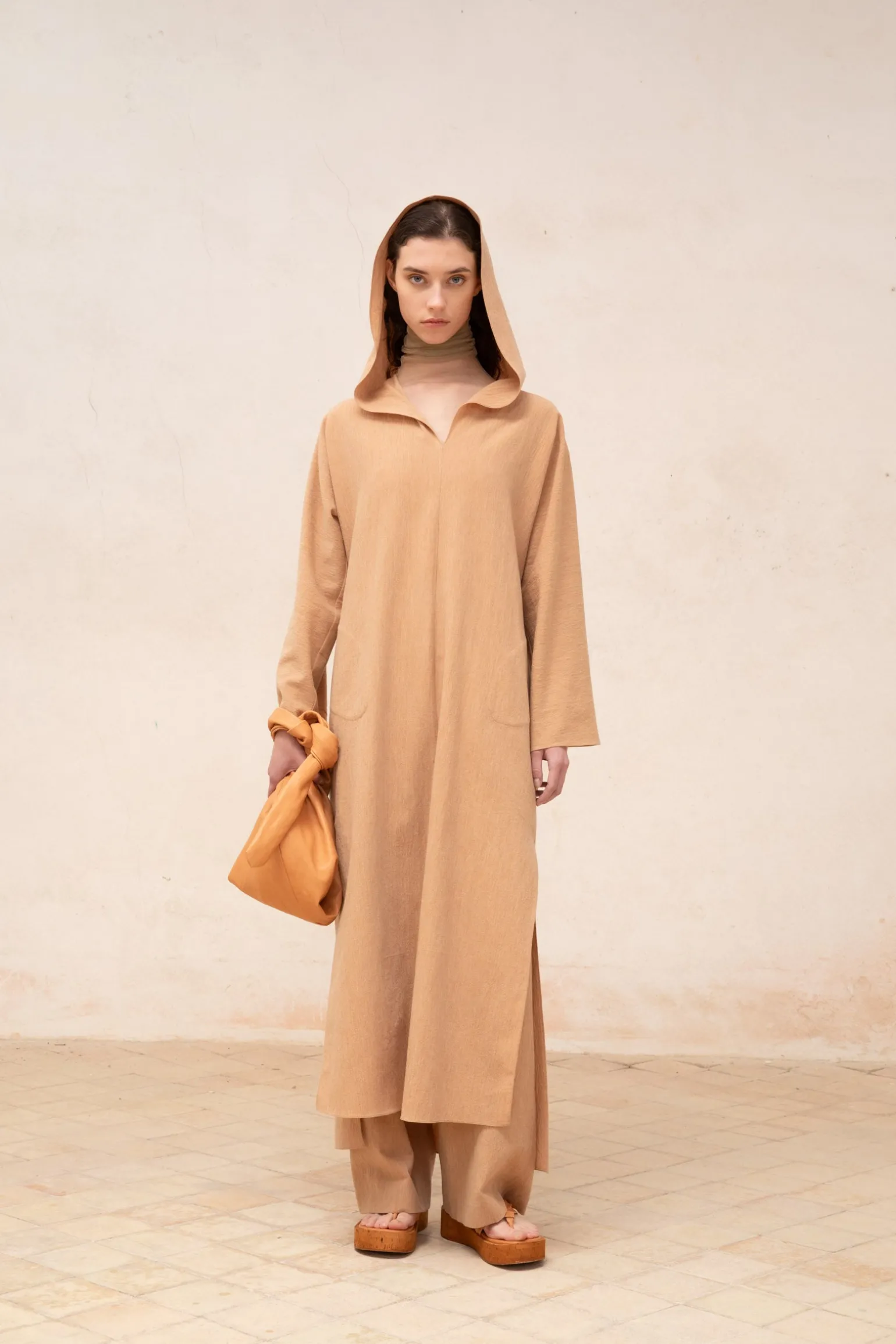 Beth, caramel flat sandal