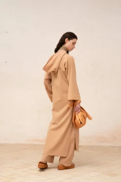 Beth, caramel flat sandal