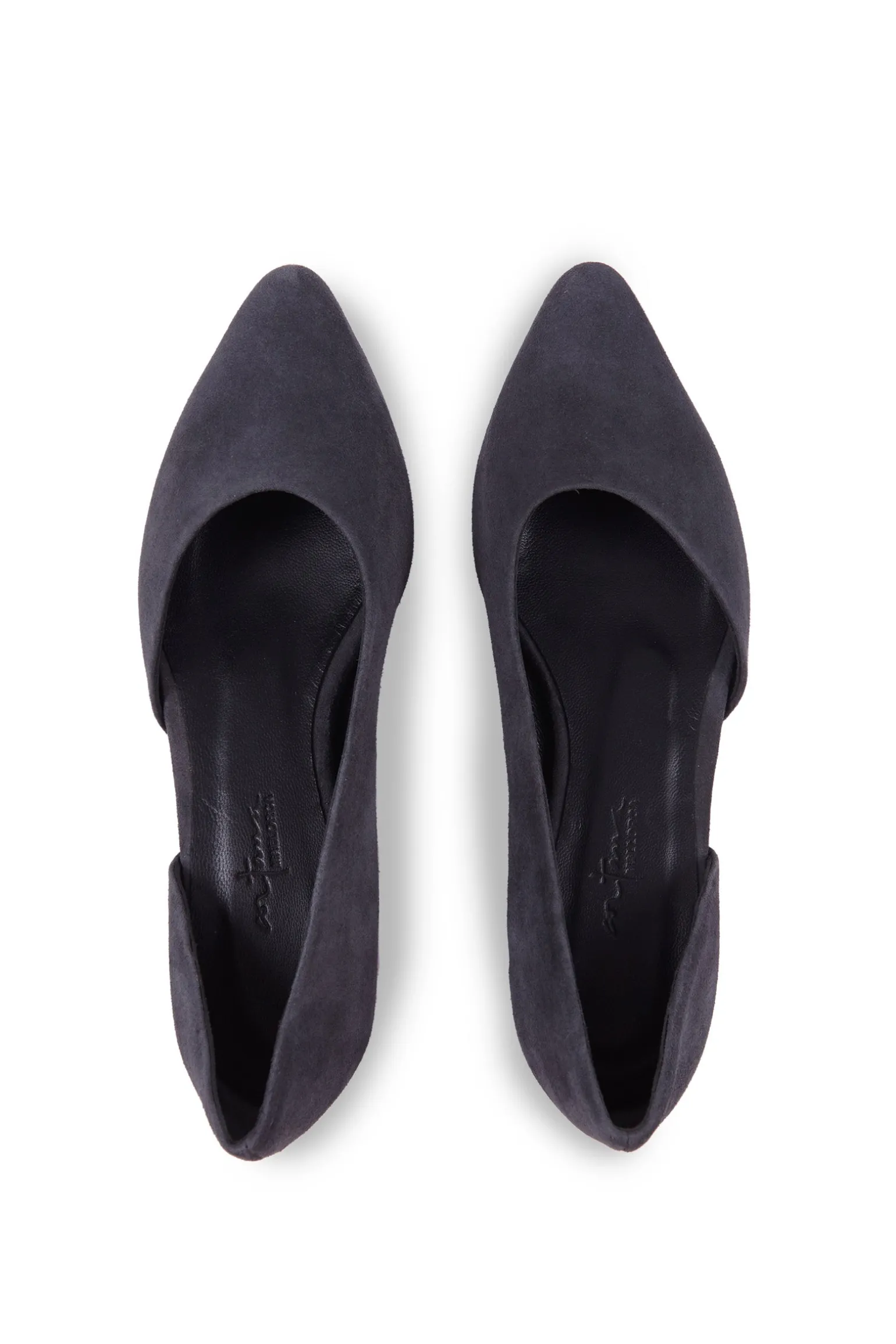 Circe, ballerina in graphite suede