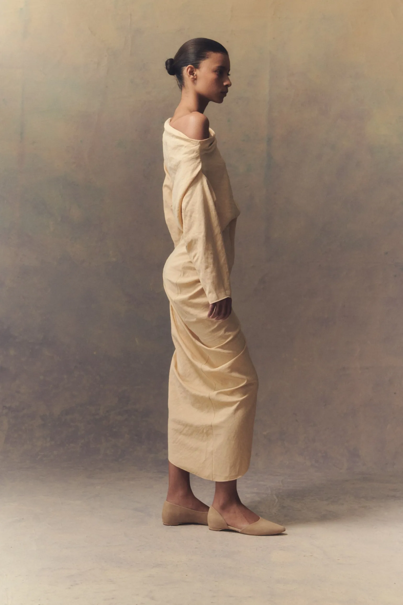 Circe, beige suede ballerina