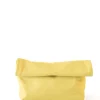 Delhi L, clutch grande en cuero amarillo