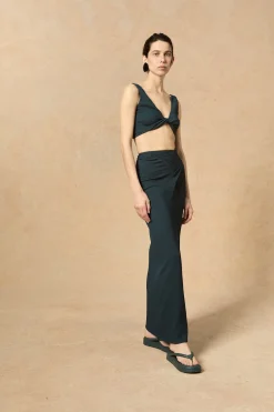 Fiona, blue crop top