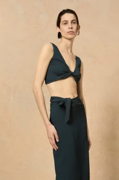 Fiona, blue crop top