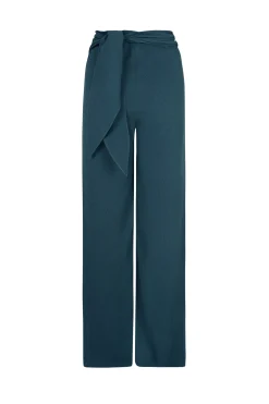 Fiona, blue pants