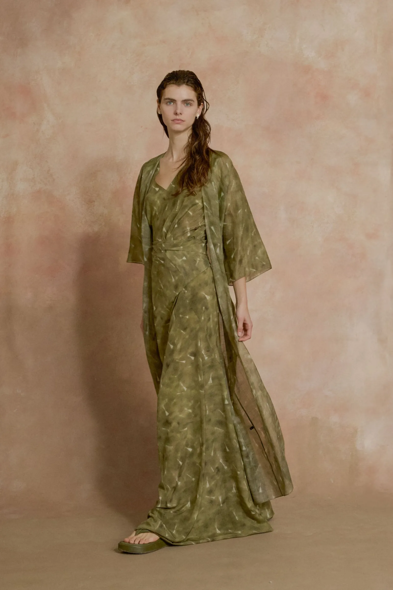 Geisha, pistachio flat sandal