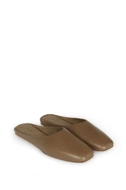 Jackie, mule in khaki green leather