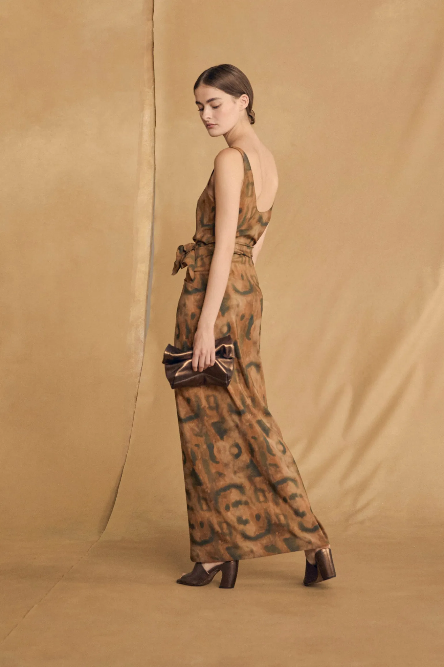 Janis, dark bronze leather mules