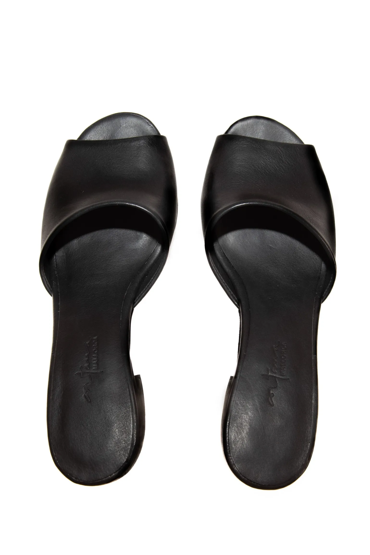 Juno, black leather mules