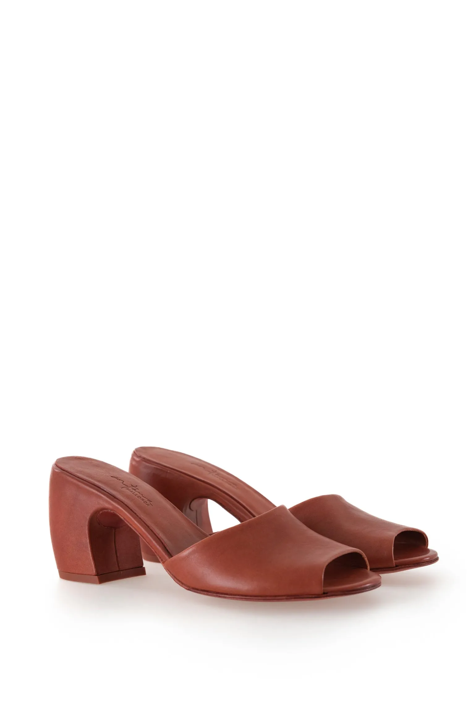 Juno, brandy leather mules