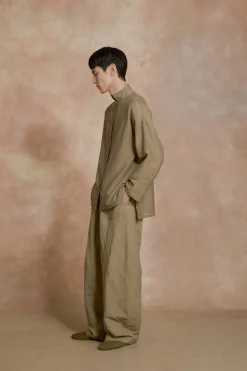 Kibal, babucha hombre de ante beige dorado