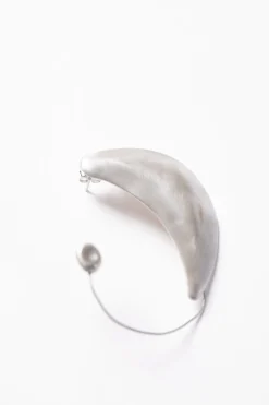 Leuksna, earcuff earring in silver