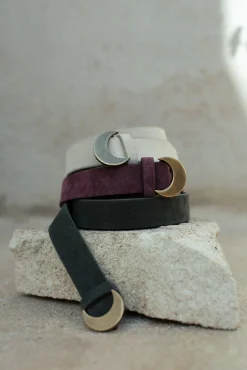 Luna, burgundy suede belt