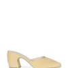 Luna, mule in light yellow suede