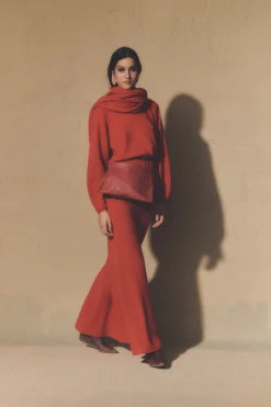 Marlon, long red knitwear skirt
