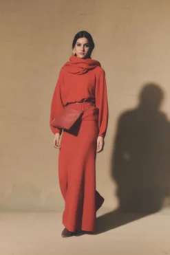 Marlon, long red knitwear skirt
