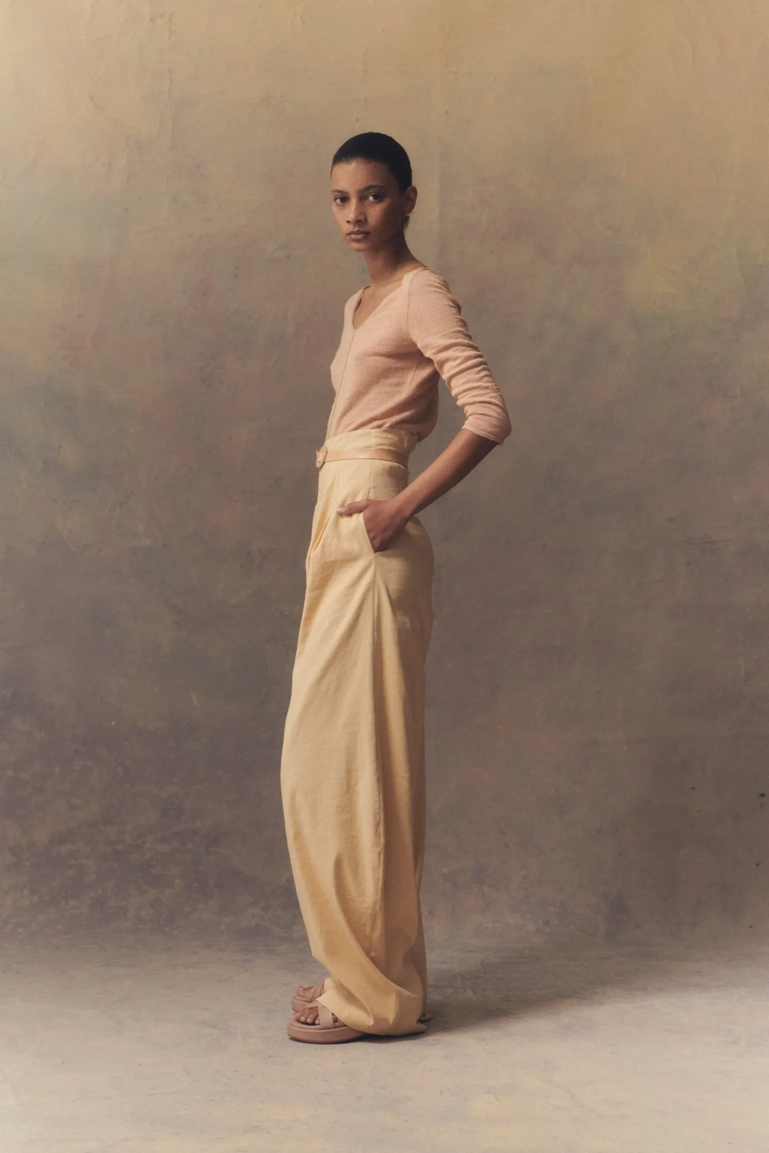 Mira, light peach high-waisted pants