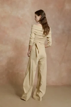 Mite, beige top