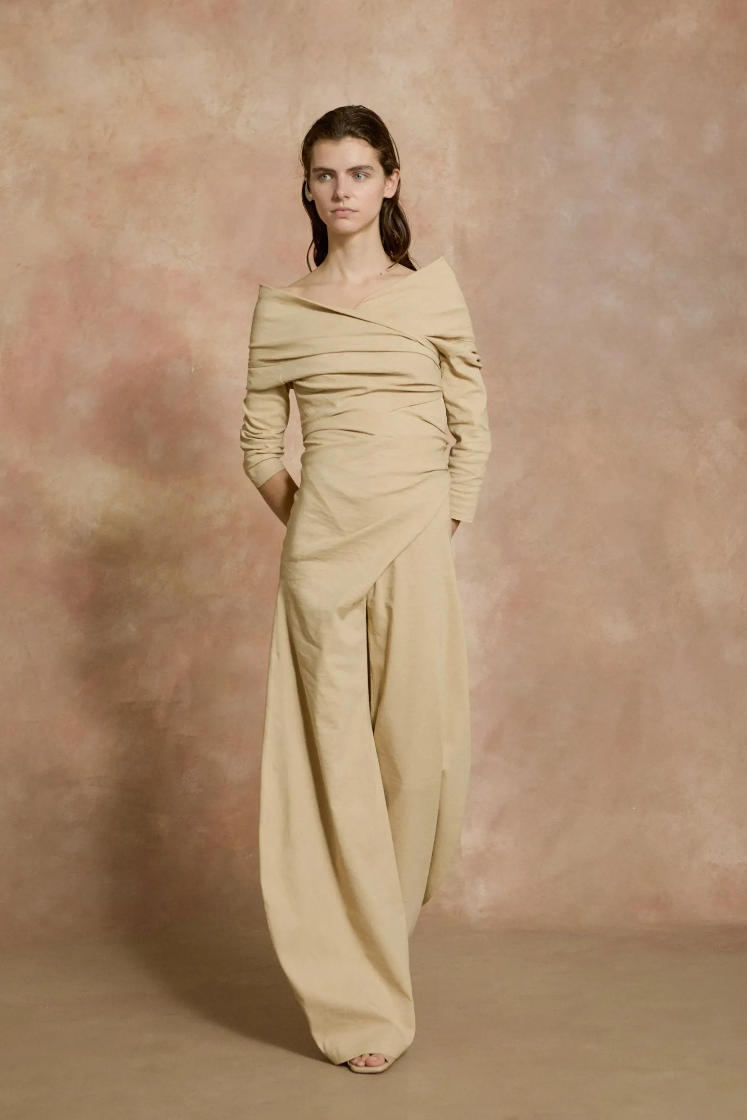 Mite, beige wrap pants