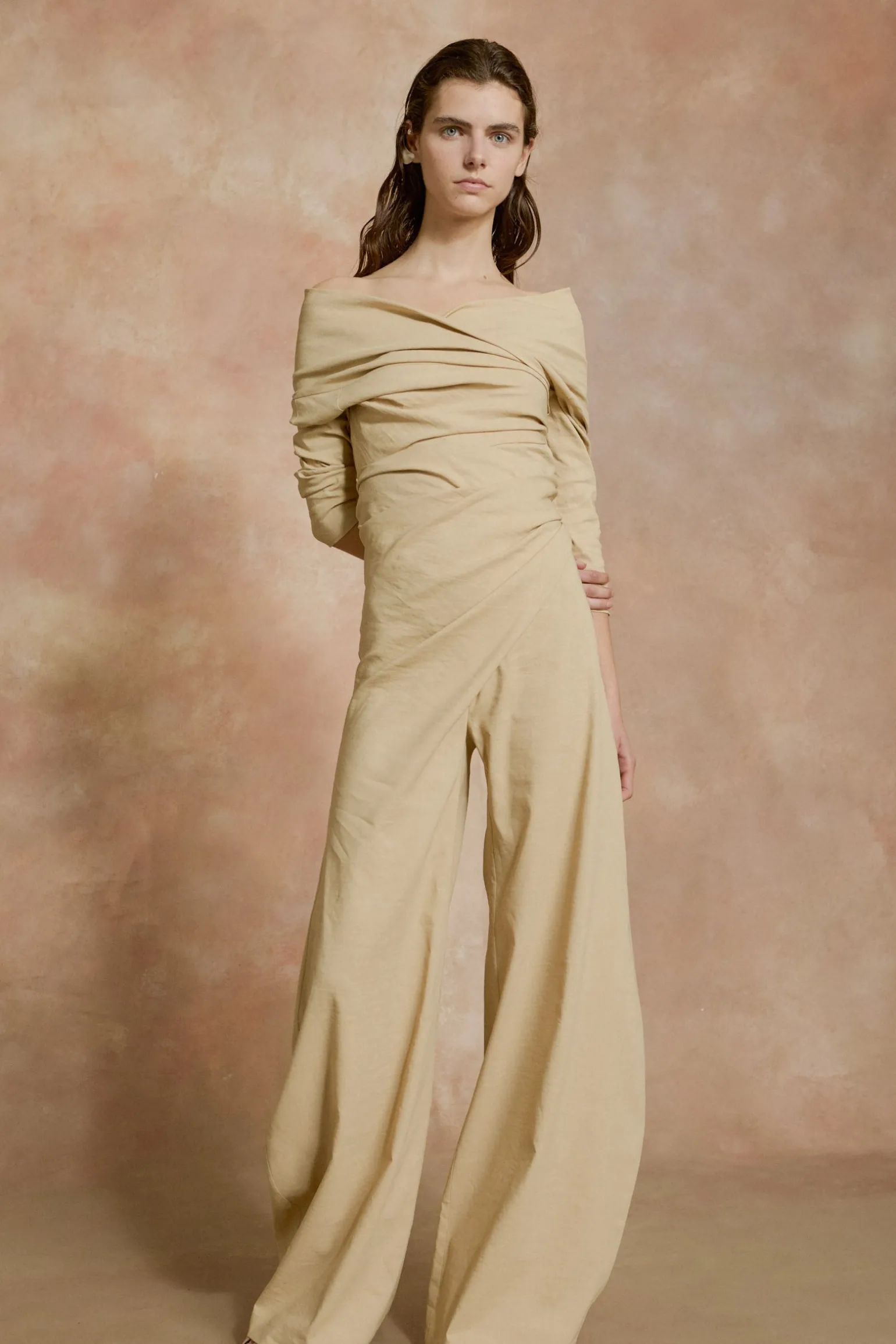 Mite, beige wrap pants