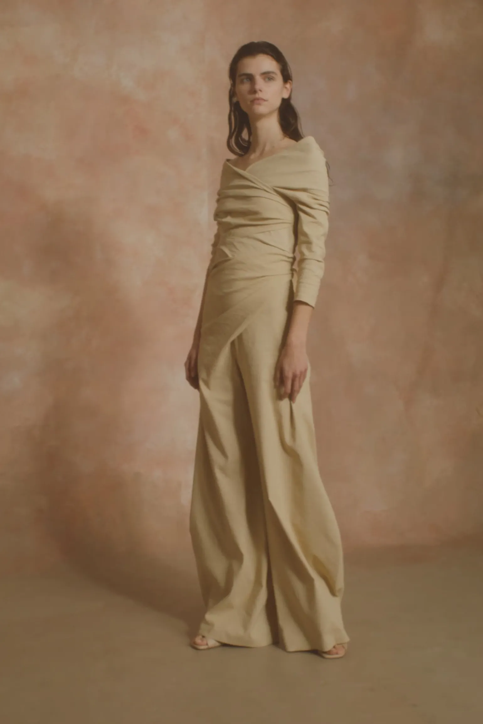 Mite, beige wrap pants