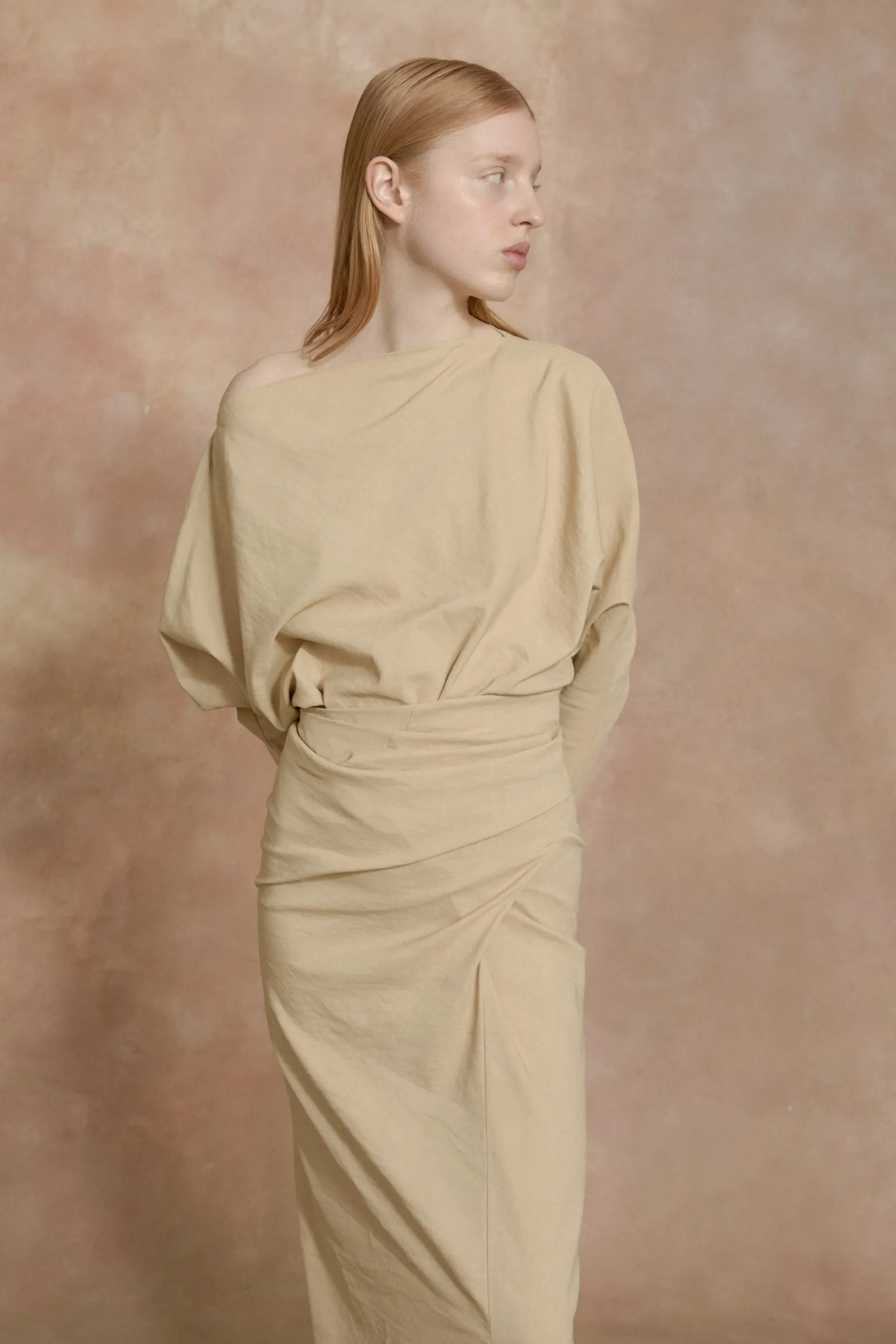 Mite, long beige dress