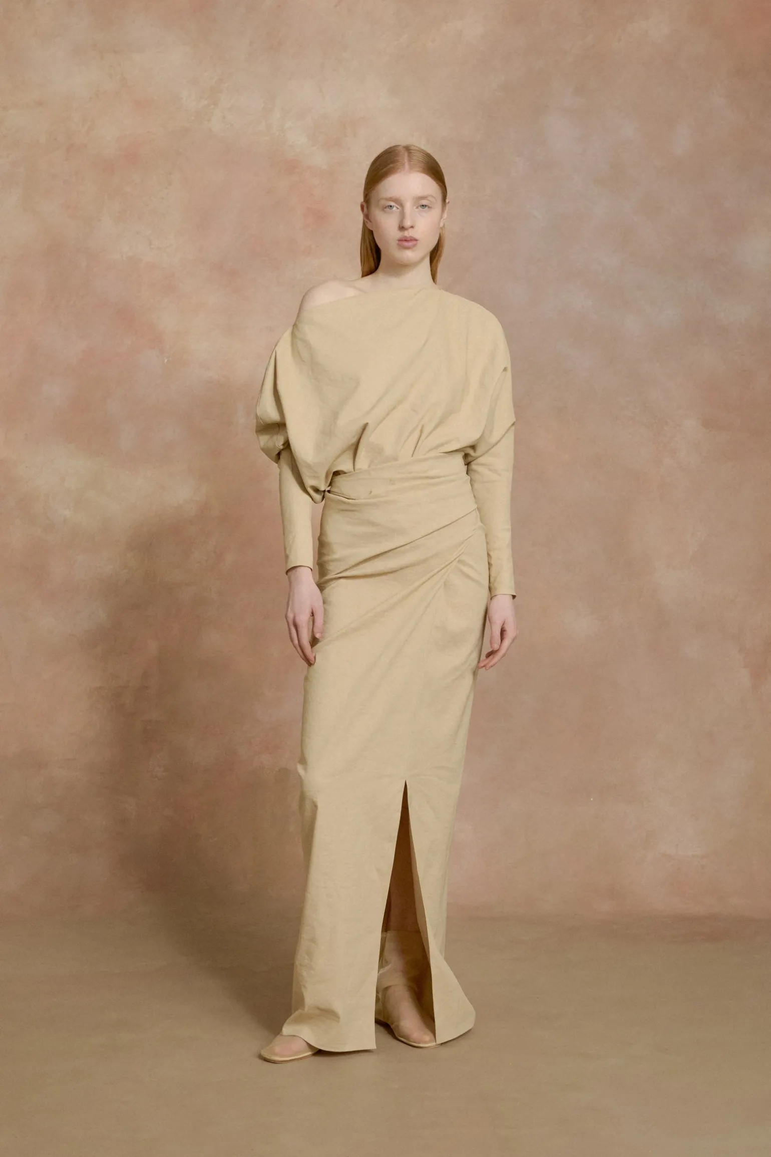 Mite, long beige dress
