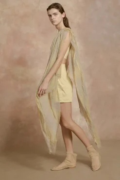Postcal, light yellow striped scarf
