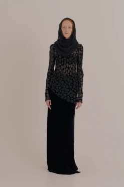 Roisin, long skirt in black velvet