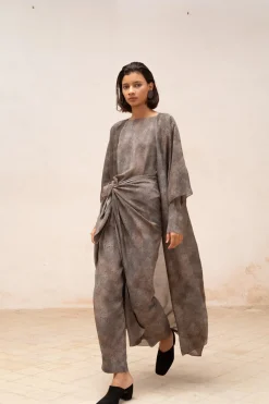 Sera, dejavu print long jacket